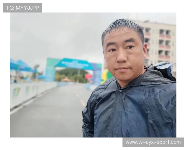世界自行车山地赛选手训练营吸引媒体关注，山地自行车世锦赛