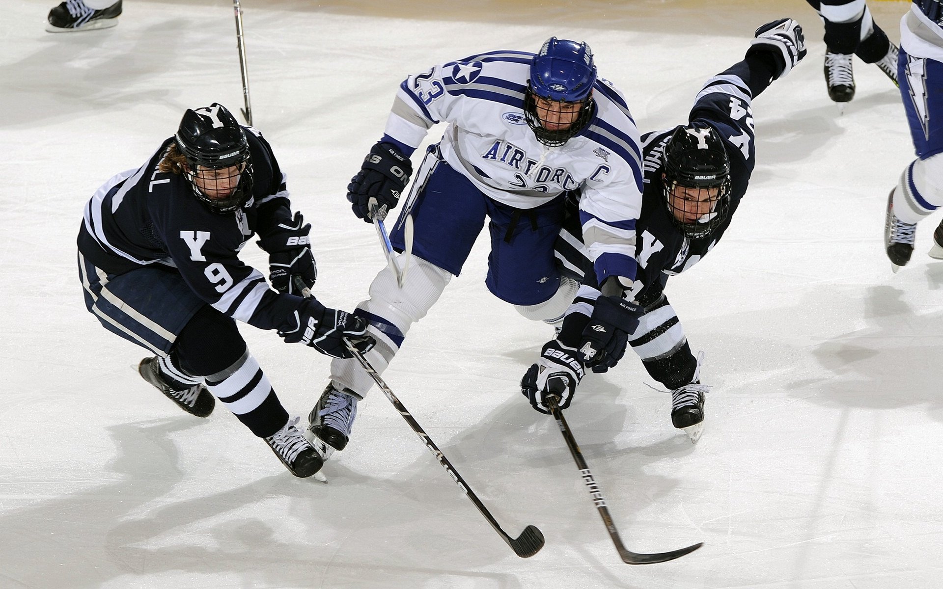 爱游戏官方入口-职业联赛管理公司权责不明，职业联赛是谁举办的